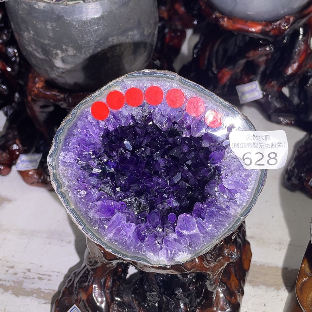 紫晶未镶嵌大型摆件（非配饰）