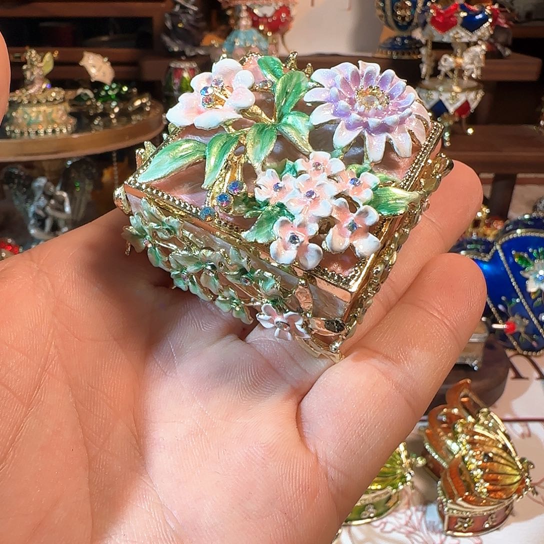 手工制品请勿吹毛求疵
