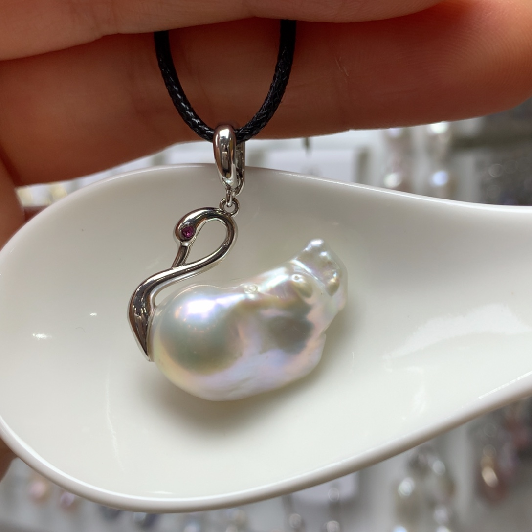 未镶嵌颈饰淡水珍珠