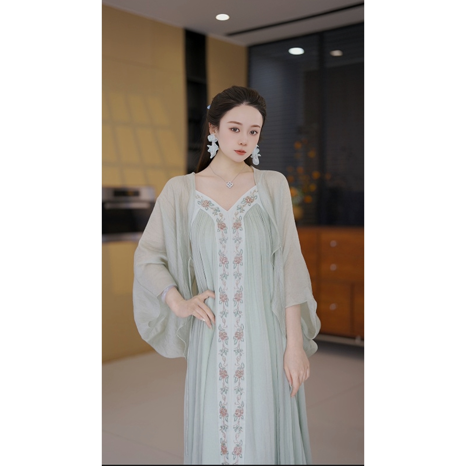 【绿槐入弦】法式新款夏季女开衫薄款温柔风JWFF2551090