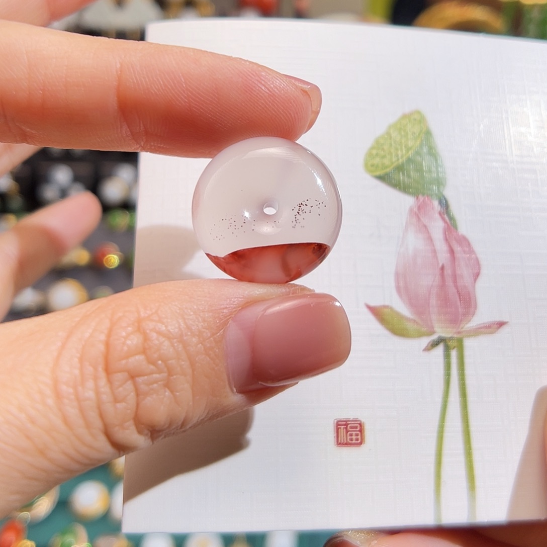 南红玛瑙挂件未镶嵌