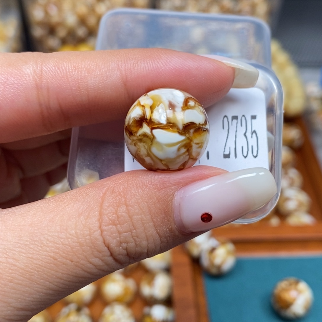 蜜蜡未镶嵌珠宝奇石2735