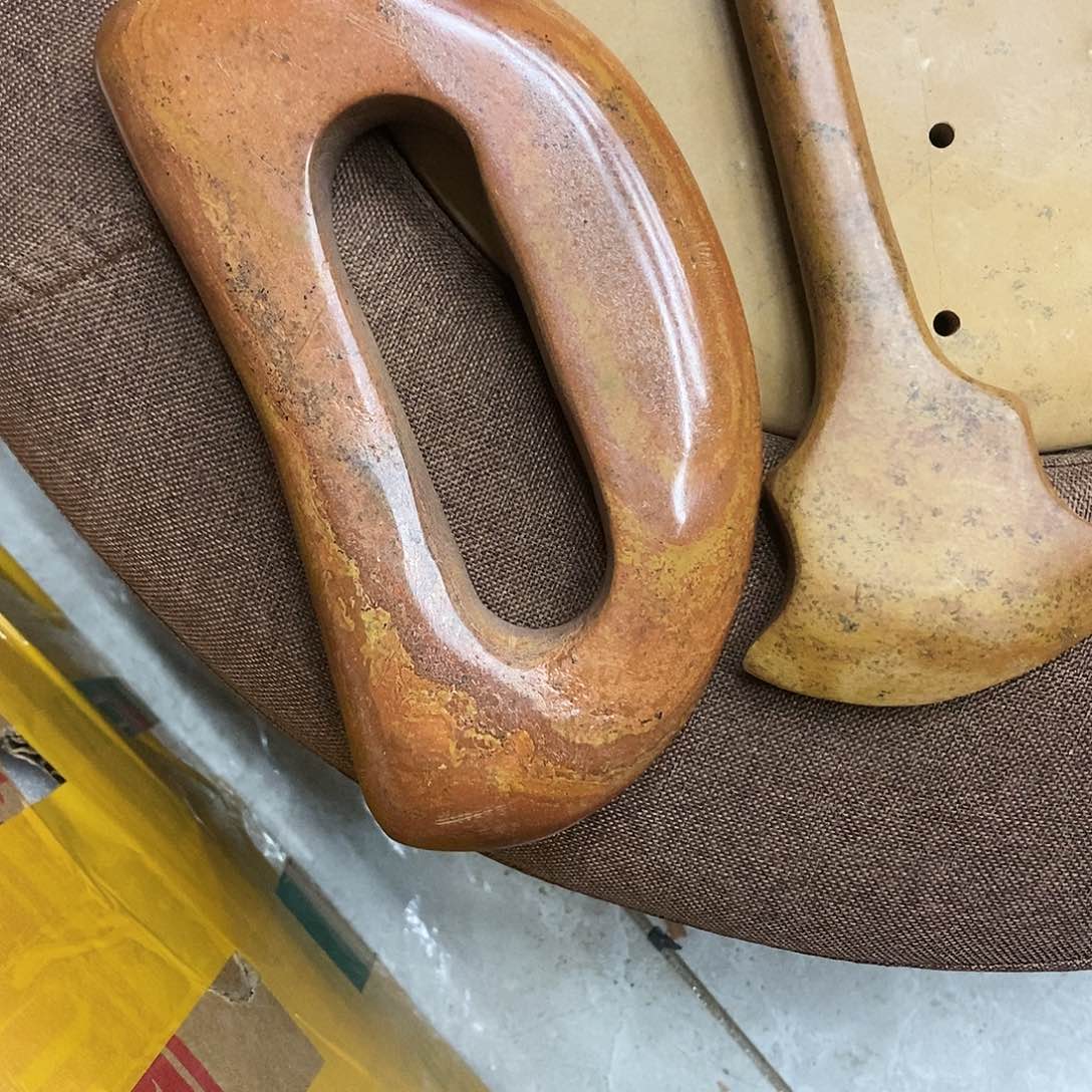 泗滨砭石厚**物特价2个