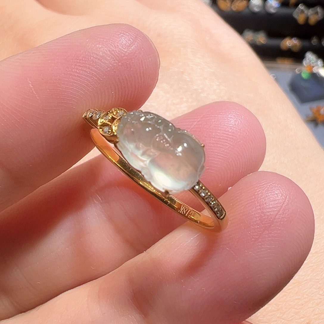 翡翠戒指18K金镶嵌天然A货翡翠