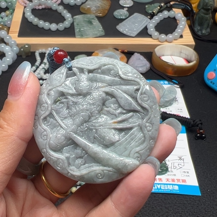 翡翠未镶嵌颈饰天然A货缅甸翡翠