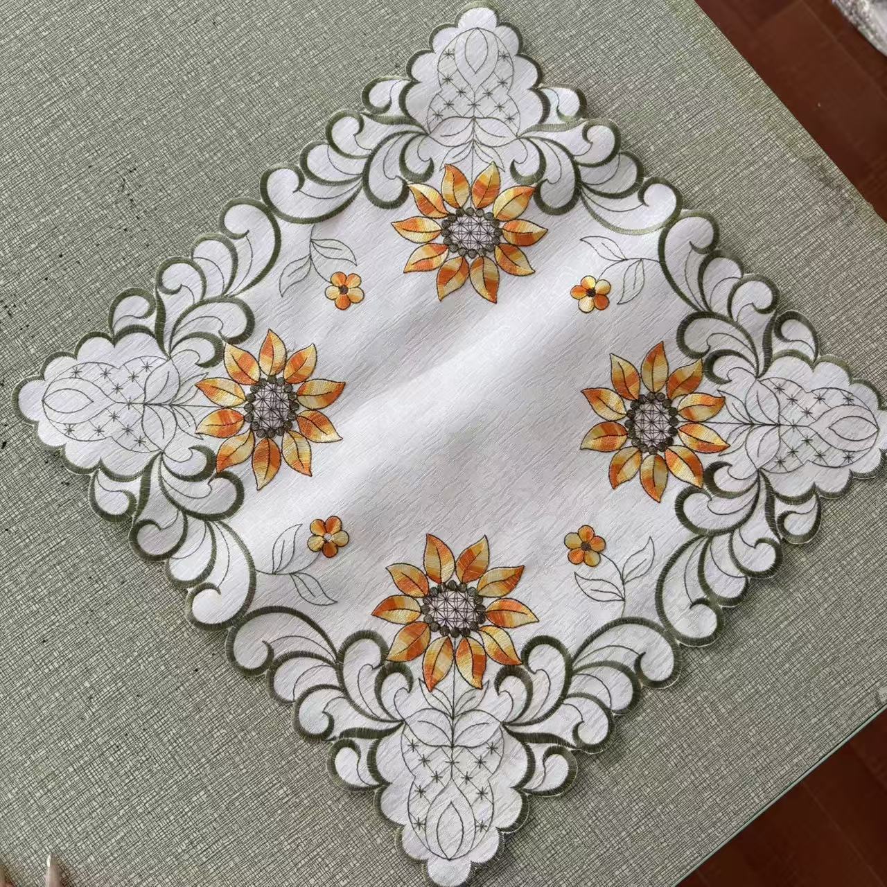 布艺刺绣 万能盖巾 