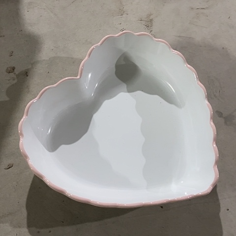 微瑕，不能明火，口径27高5桃心一个