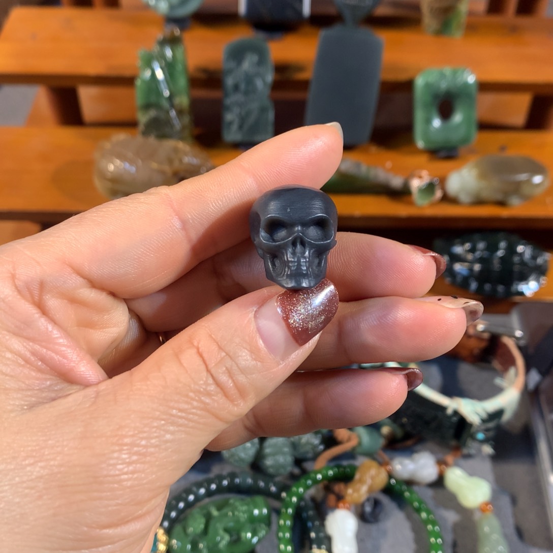 和田玉（糖玉）颈饰未镶嵌