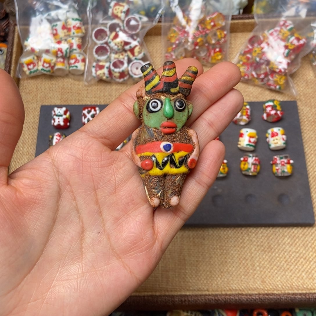 琉璃颈饰咩咩专拍