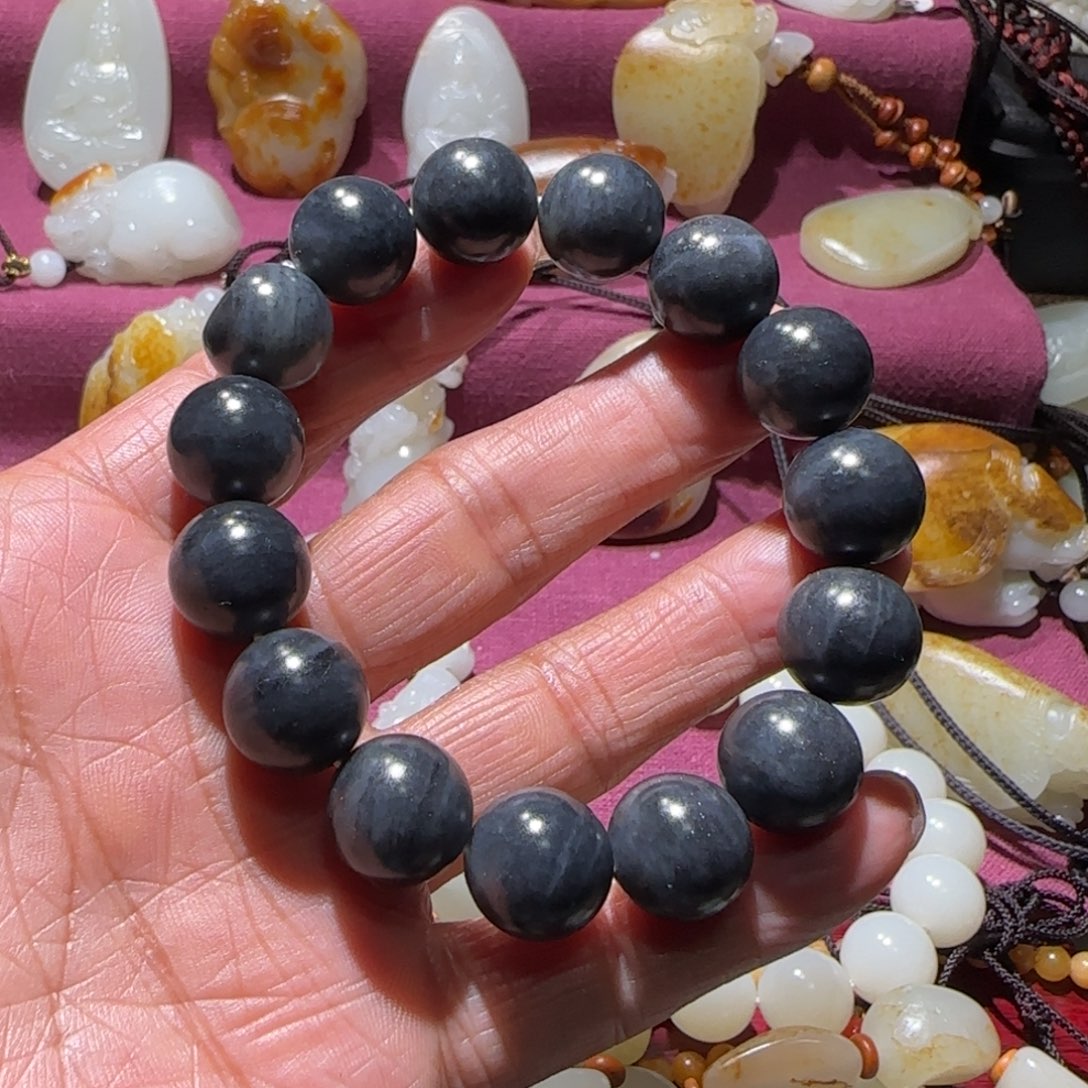 和田玉颈饰未镶嵌江*