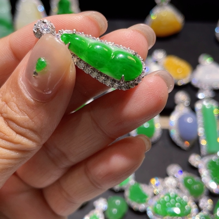 翡翠银S925镶嵌颈饰