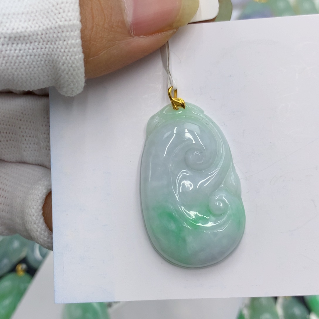 翡翠未镶嵌颈饰翡翠