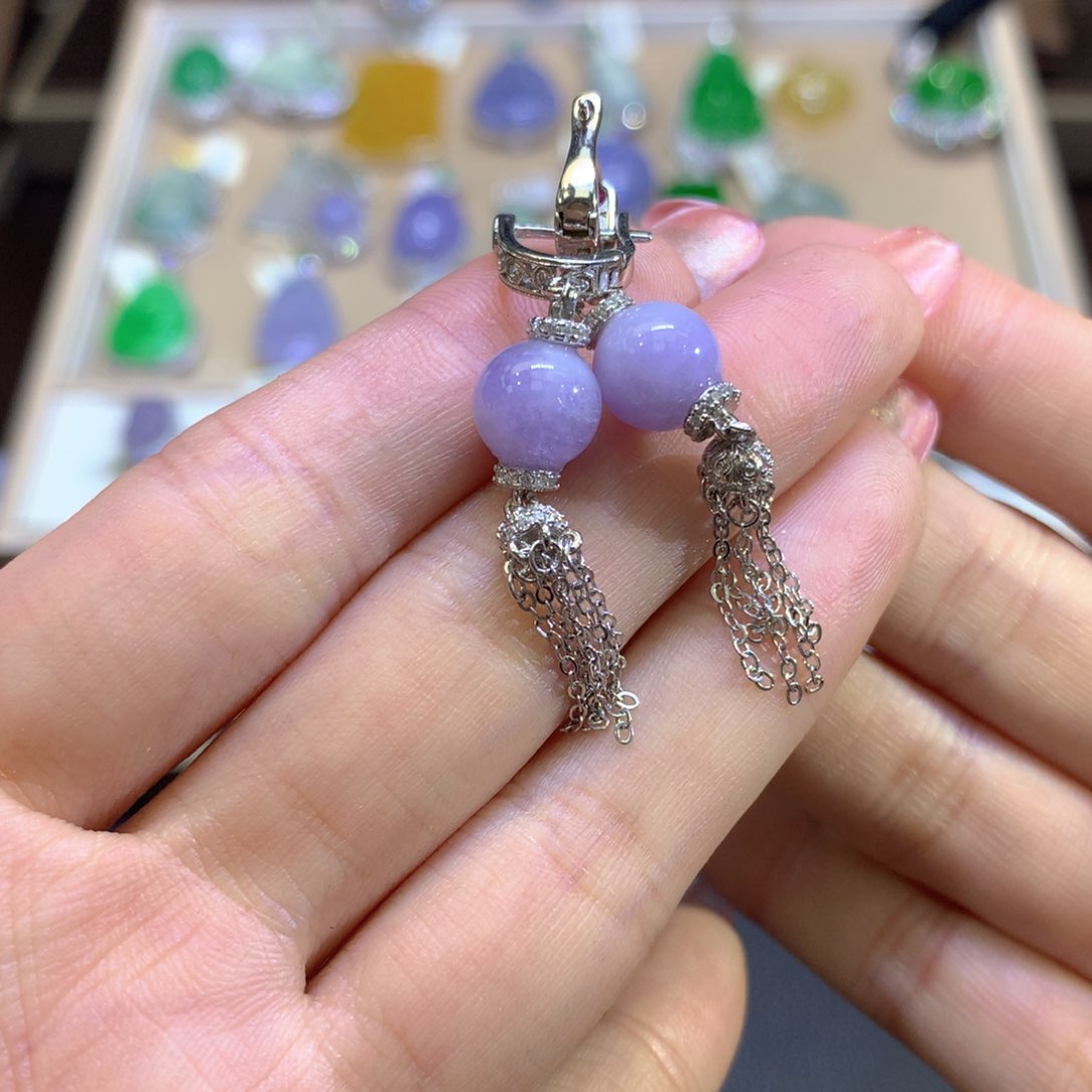 翡翠颈饰银S925镶嵌翡翠吊坠