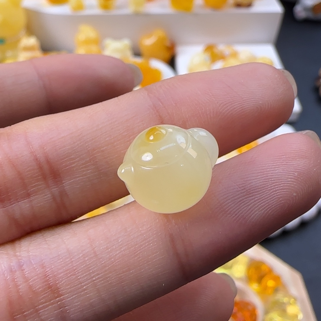 琥珀未镶嵌珠宝奇石Q***g