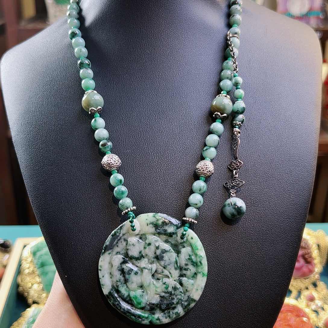 翡翠项链未镶嵌项链