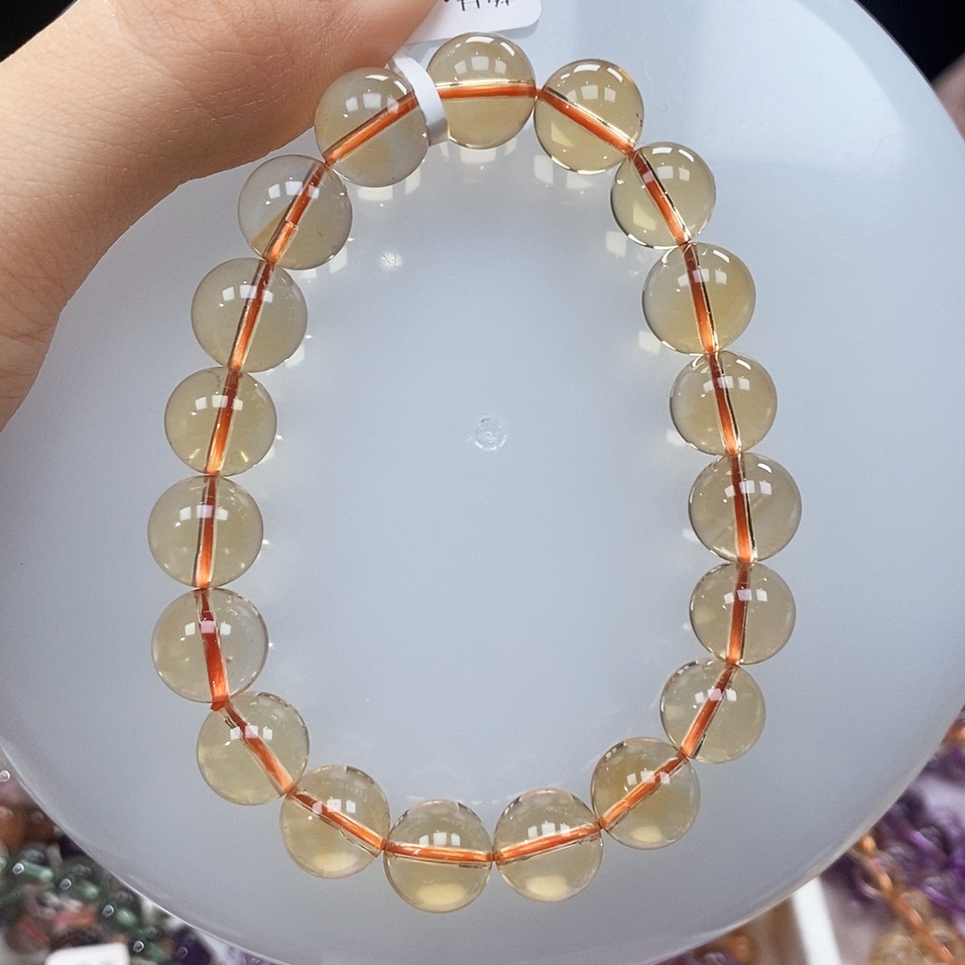 水晶手串未镶嵌黄水