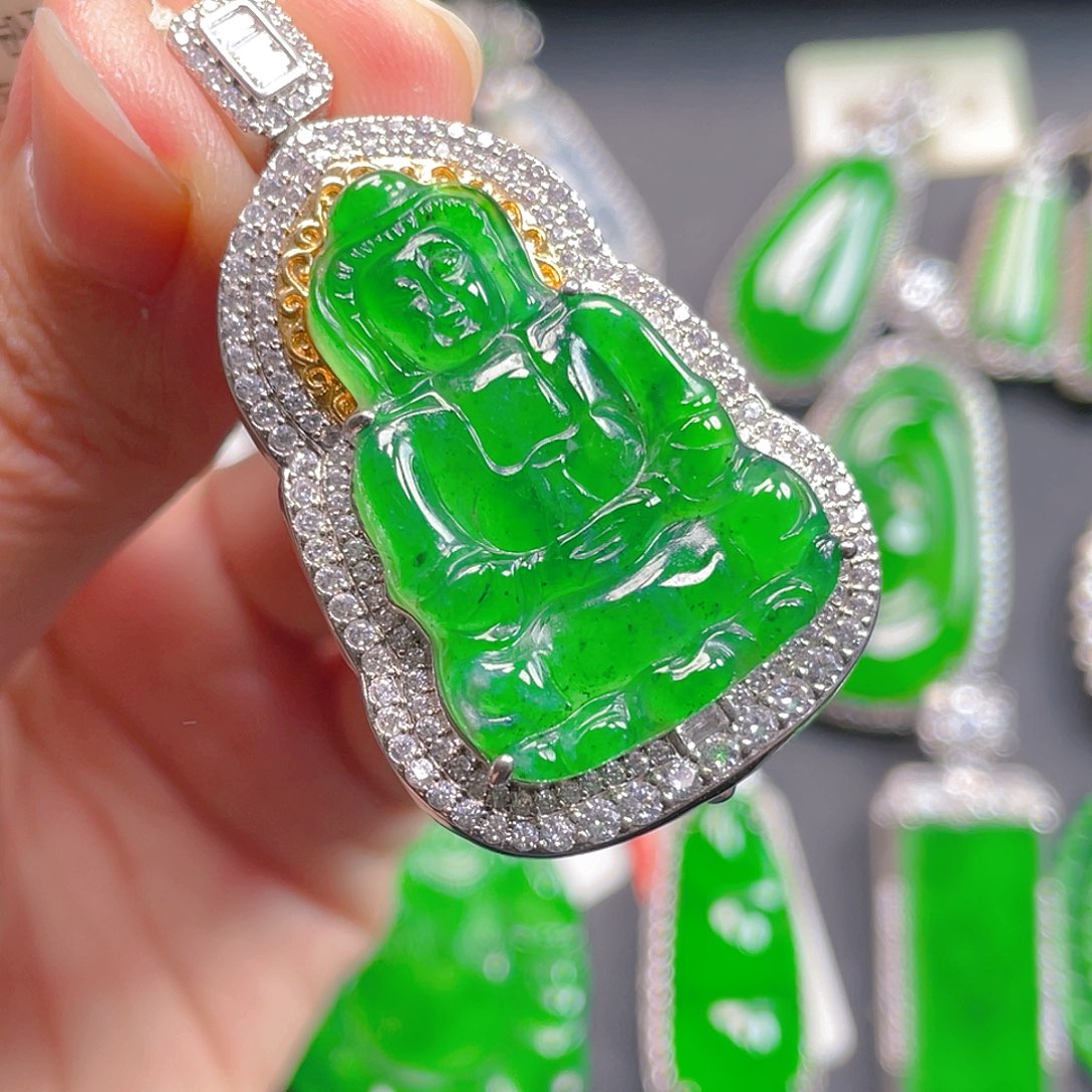 吊坠(不含链)未镶嵌翡翠