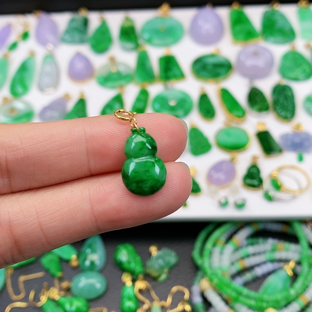 翡翠吊坠(不含链)18K金镶嵌金****6