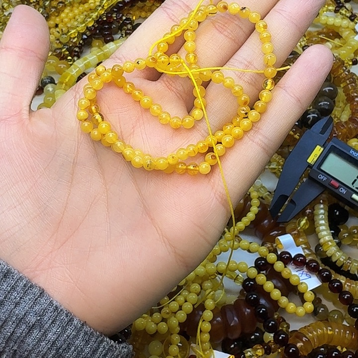 琥珀未镶嵌珠宝奇石