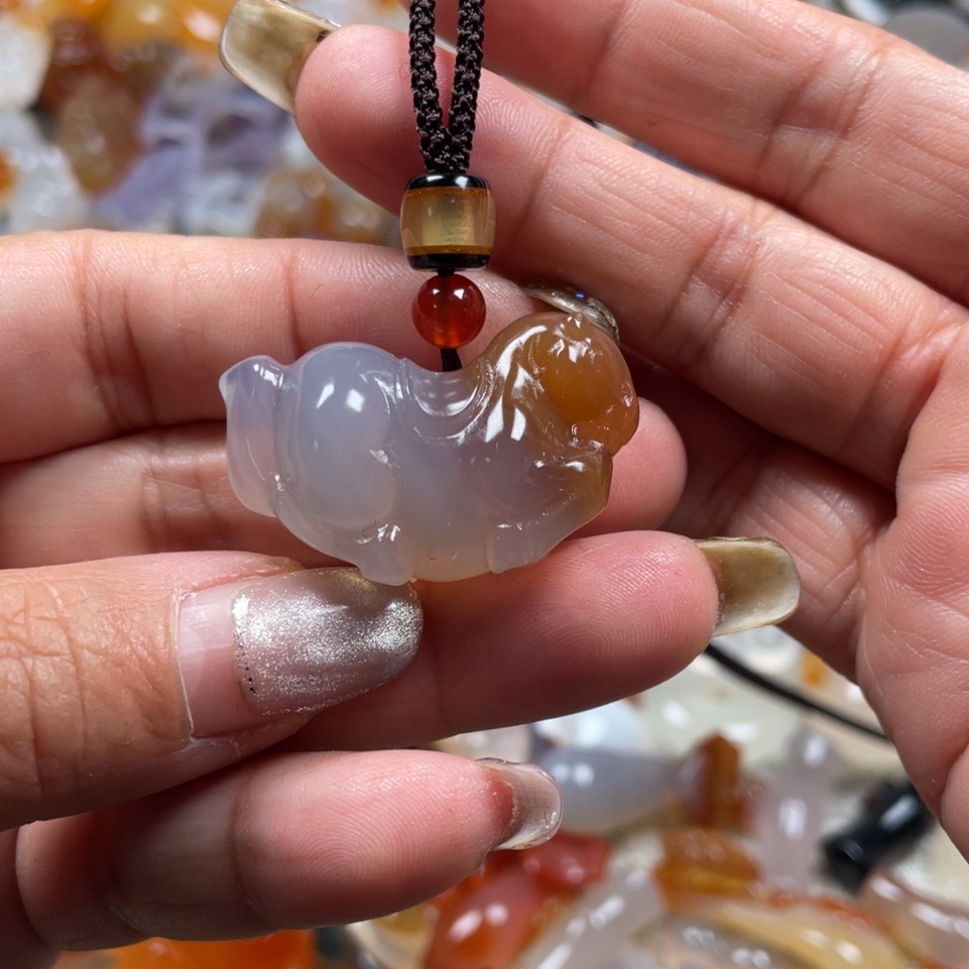 玛瑙/玉髓未镶嵌颈饰