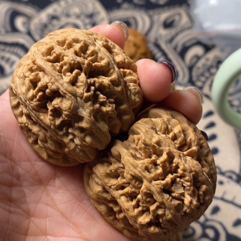 【闪购商品】文玩核桃吊坠无***。