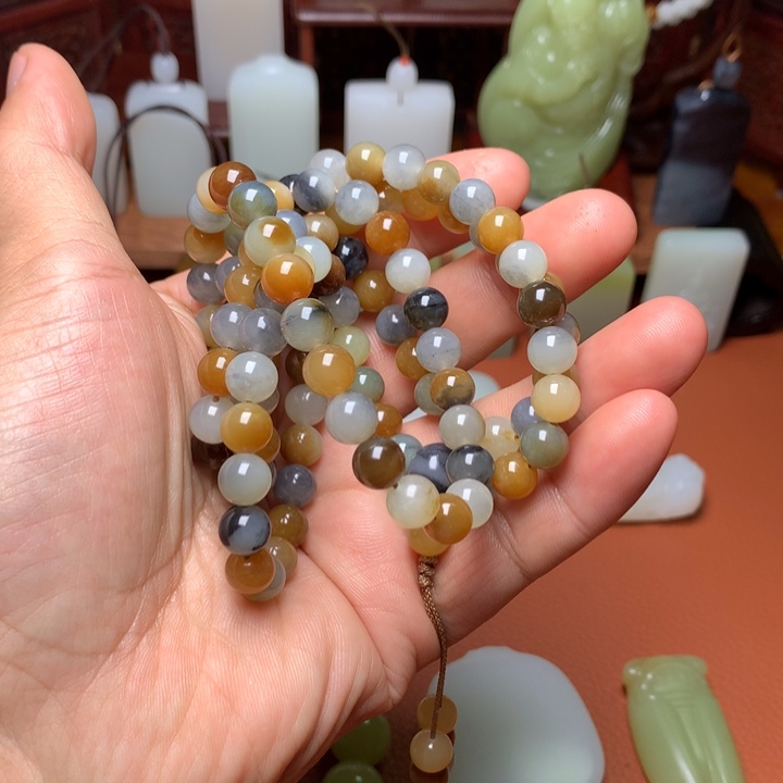 颈饰未镶嵌和田玉小*