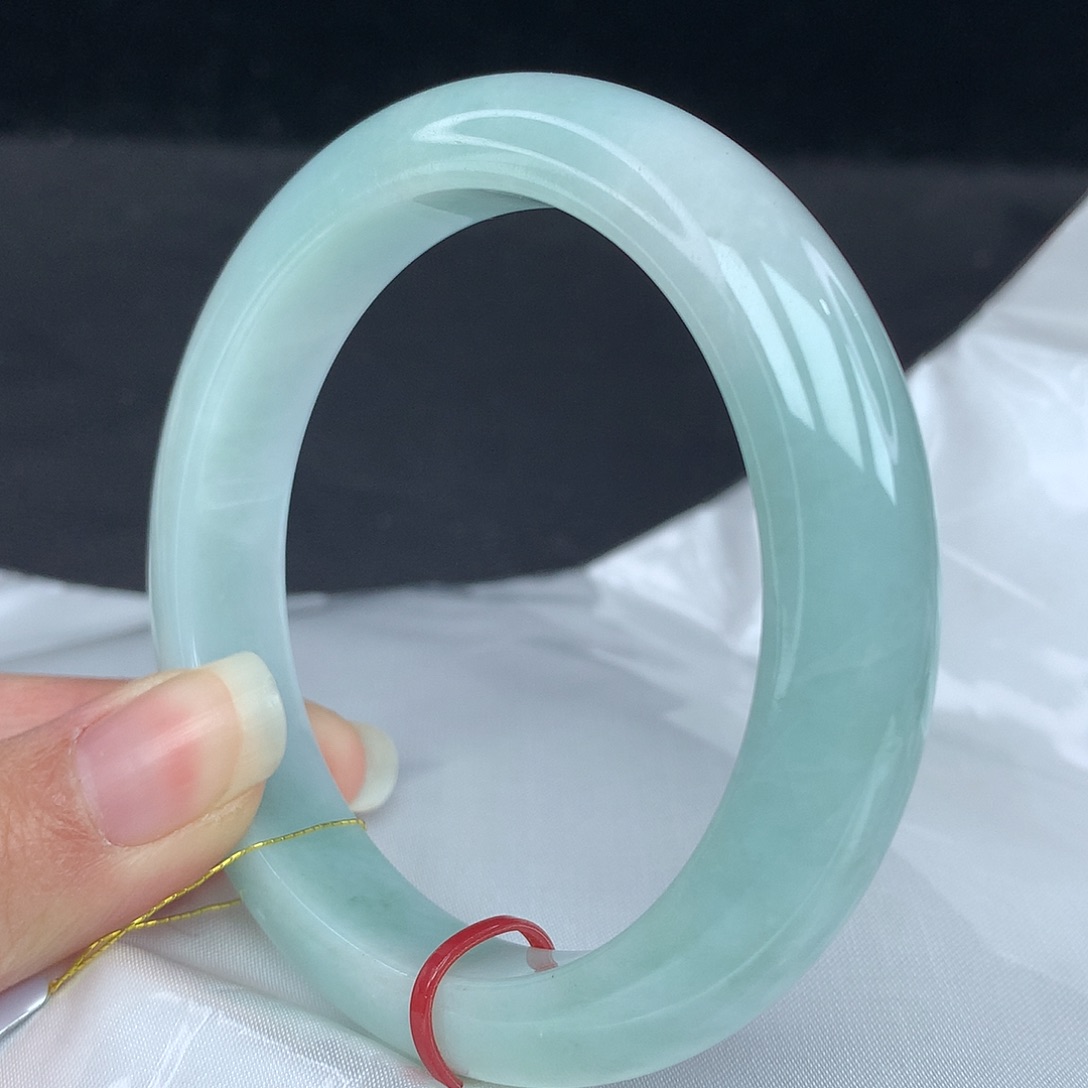 翡翠手镯未镶嵌58圈3592