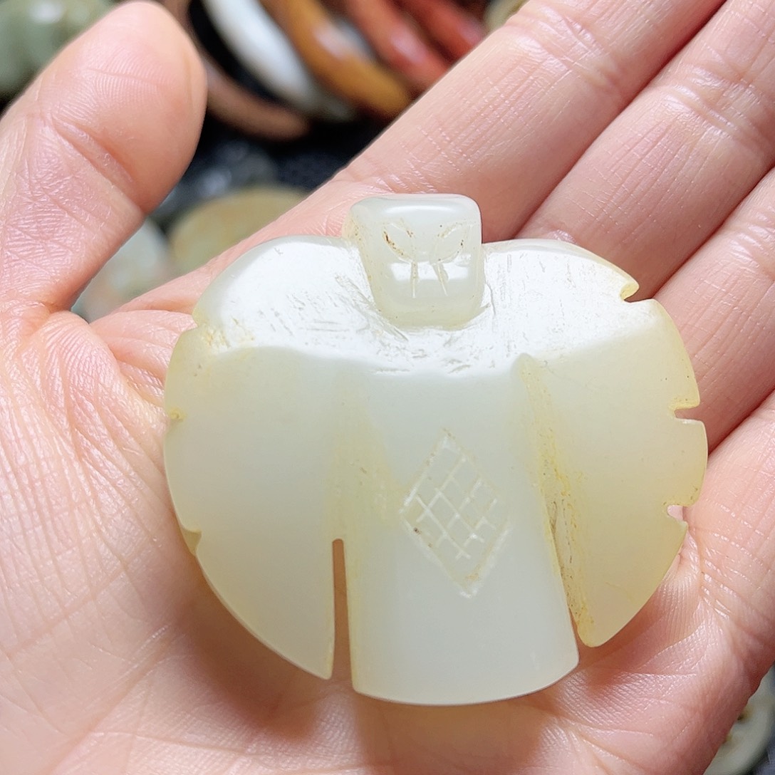 白玉菩提吊坠摆件