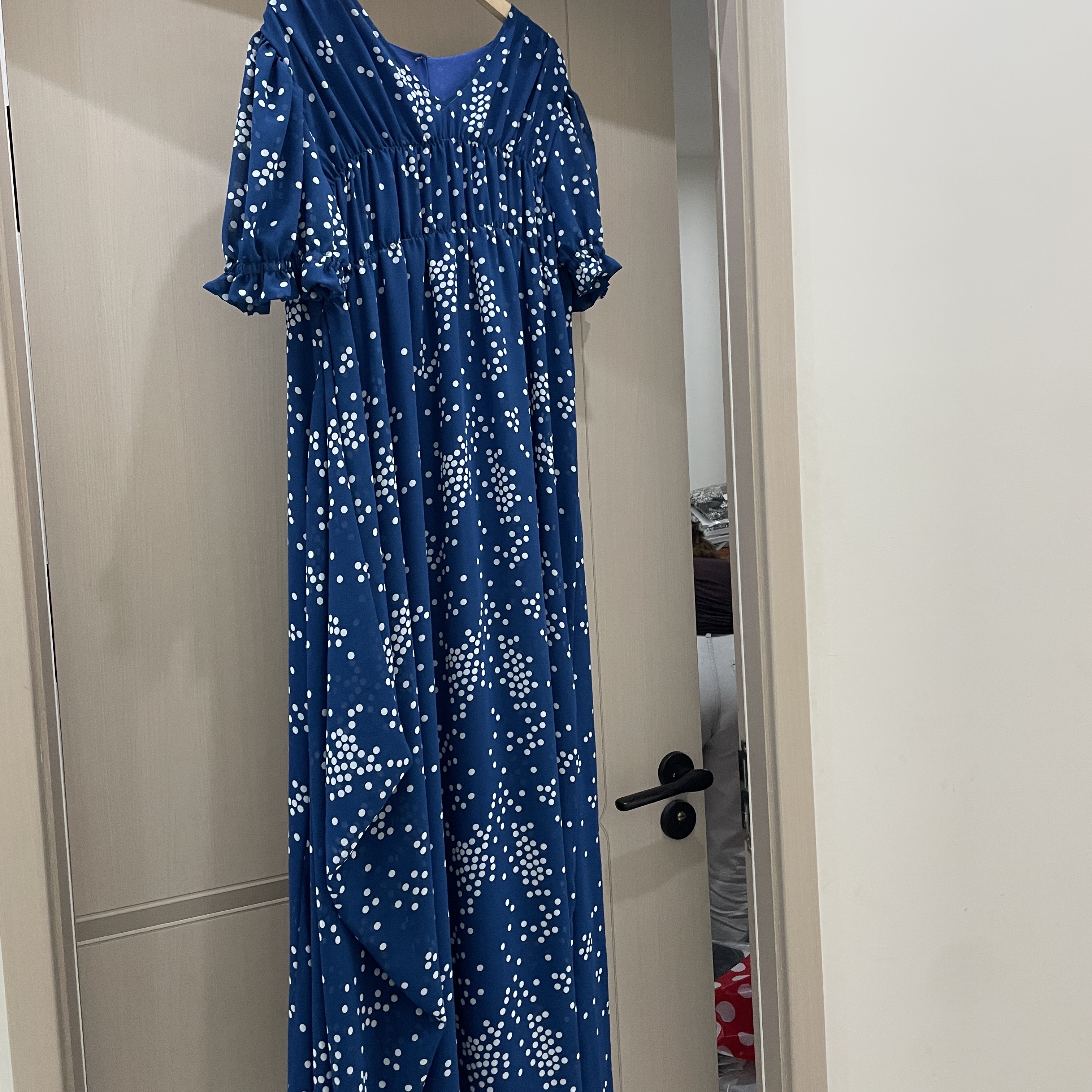 新款蓝色花花裙子