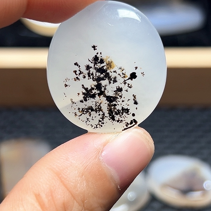 玛瑙/玉髓未镶嵌珠宝半成品