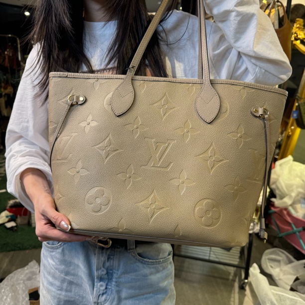 95新 LouisVuitton/路易威登 复燃精选/全皮压纹nf托特包芯片款