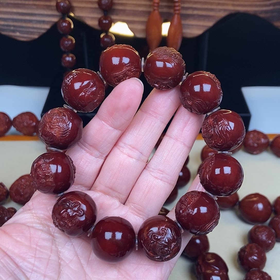 橄榄核吊坠笑**生十八罗汉