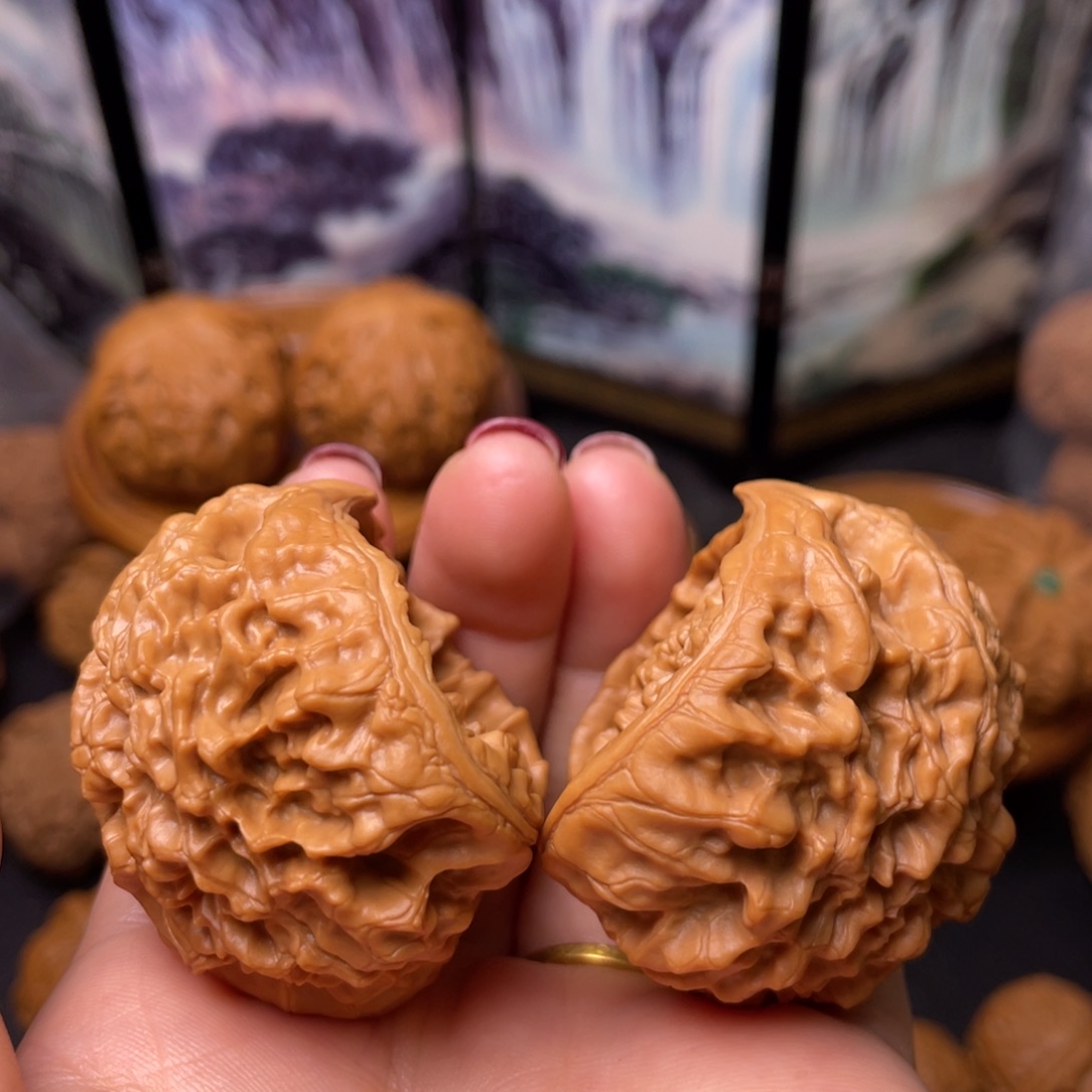 文玩核桃把件47聚宝盆