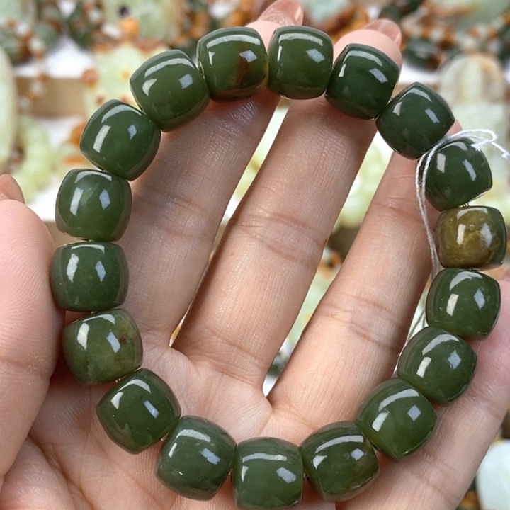 【闪购商品】透闪石质玉手串未镶嵌