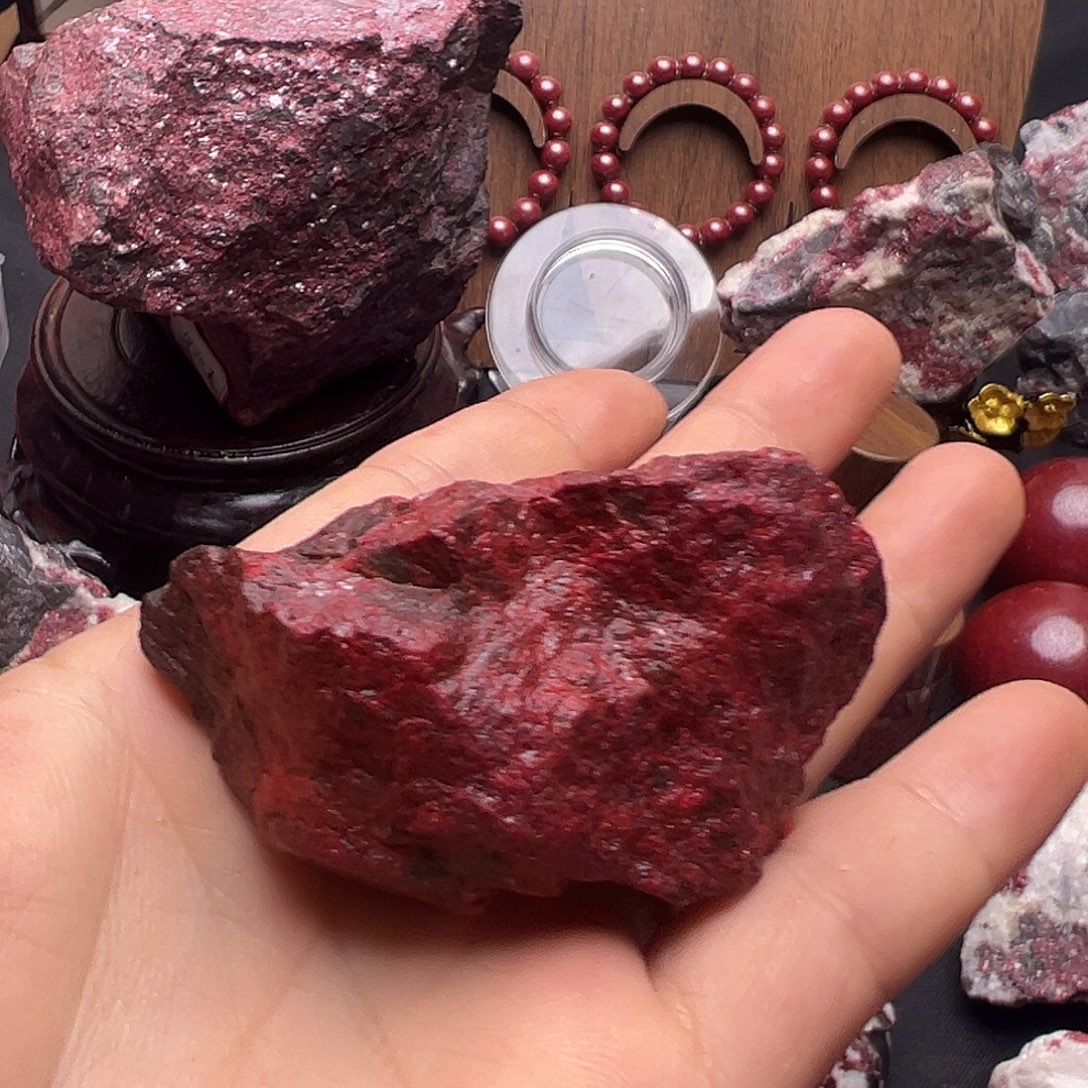 天然辰砂天然朱砂原石毛料