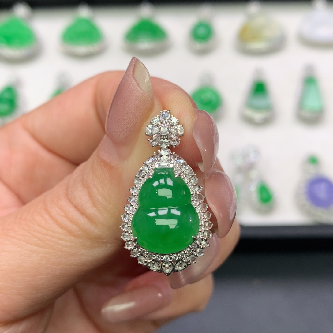 翡翠18K金镶嵌吊坠(不含链)