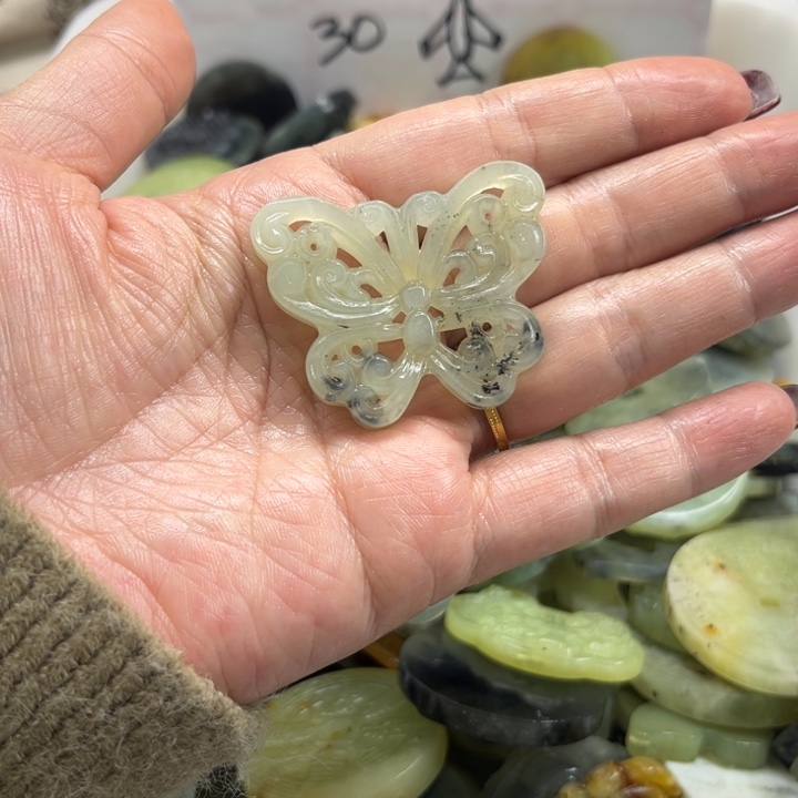 蛇纹石玉未镶嵌手链
