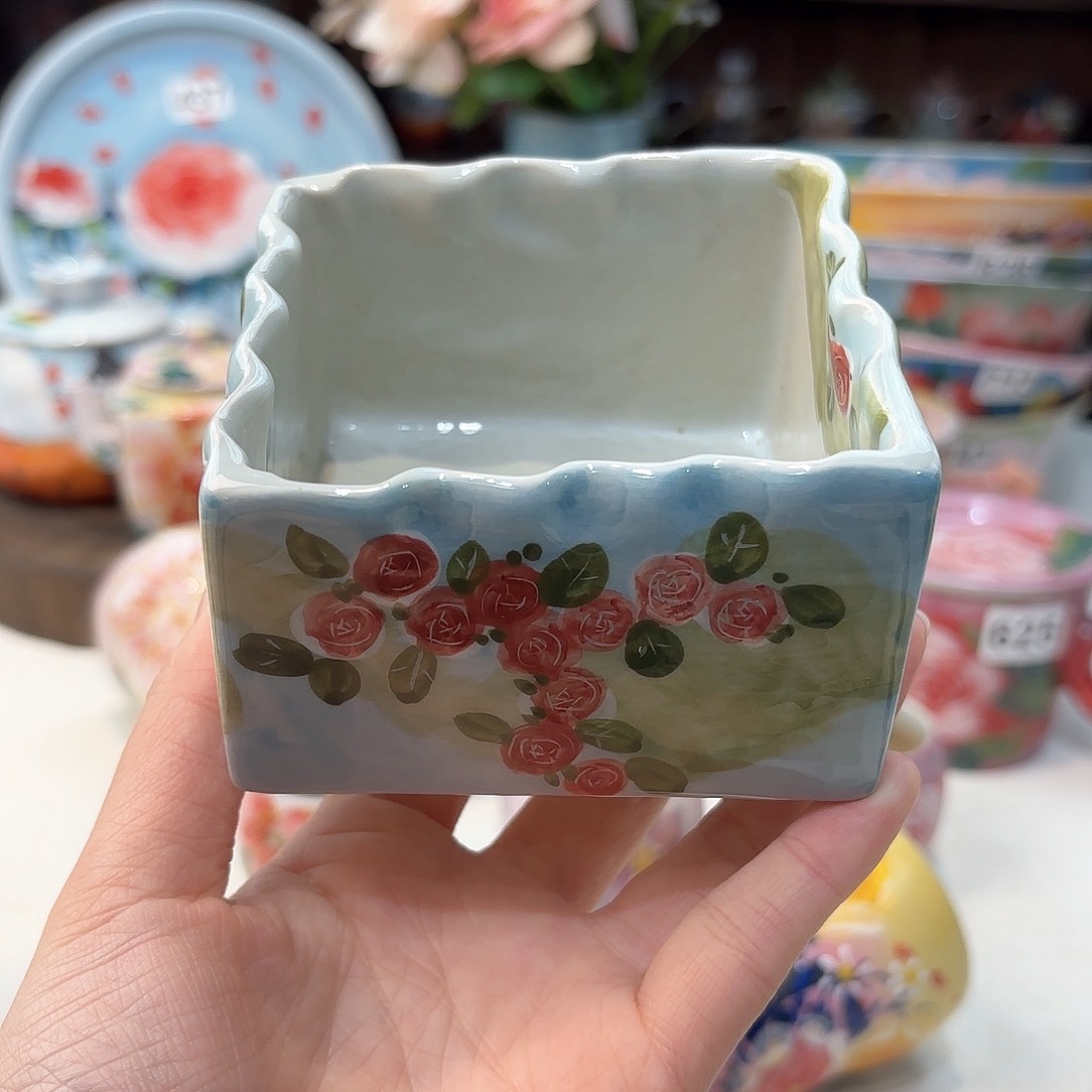 瓷片兔兔好可爱啊