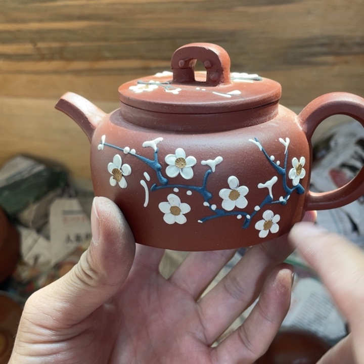 茶壶紫砂老厂紫砂壶一件。