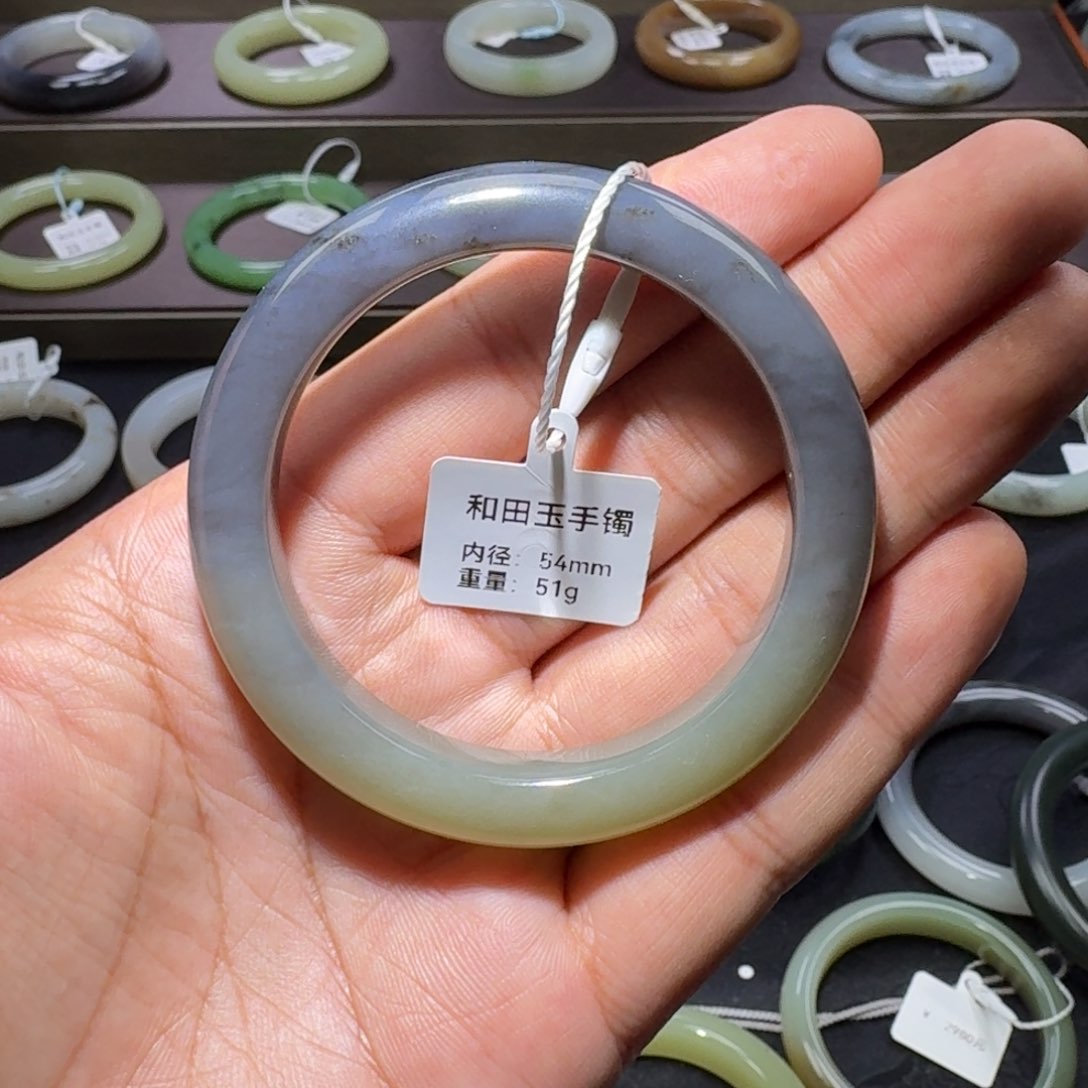 和田玉手镯未镶嵌54mm带草花沁