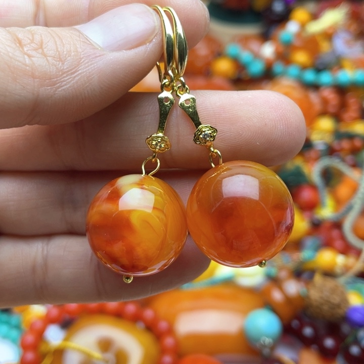 树脂制品32号设计款耳坠