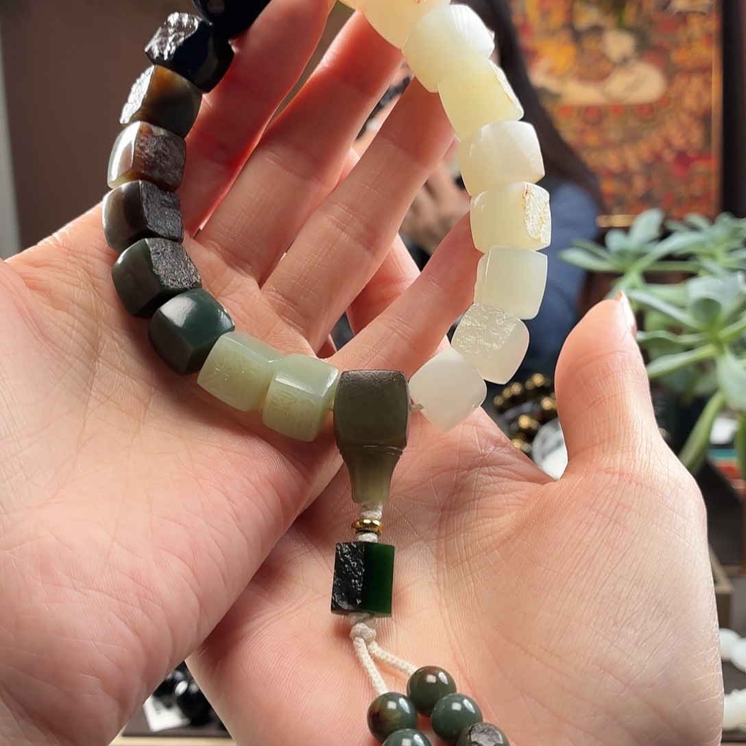 和田玉未镶嵌手串戈壁卡13