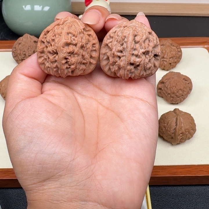 把件文玩核桃全品三角白37