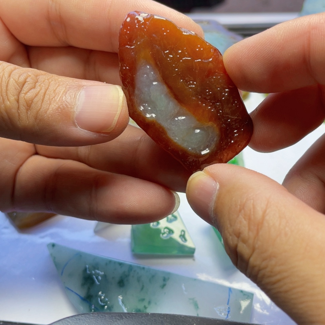 定制翡翠未镶嵌不退不换