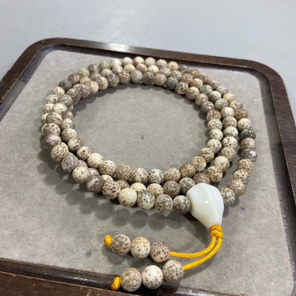 K136星月菩提圆珠卡0.8多圈手串