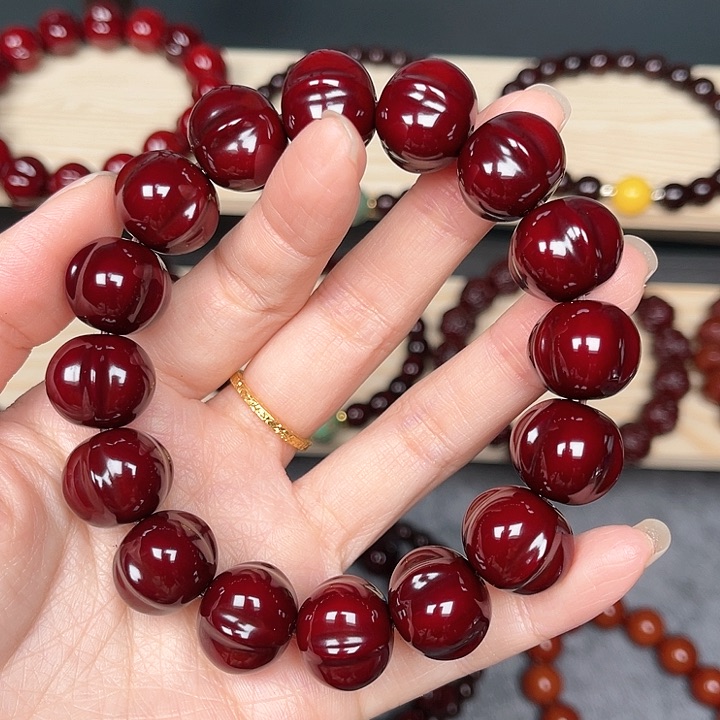 用****碰猴头手串毕业款鲨鱼背16+