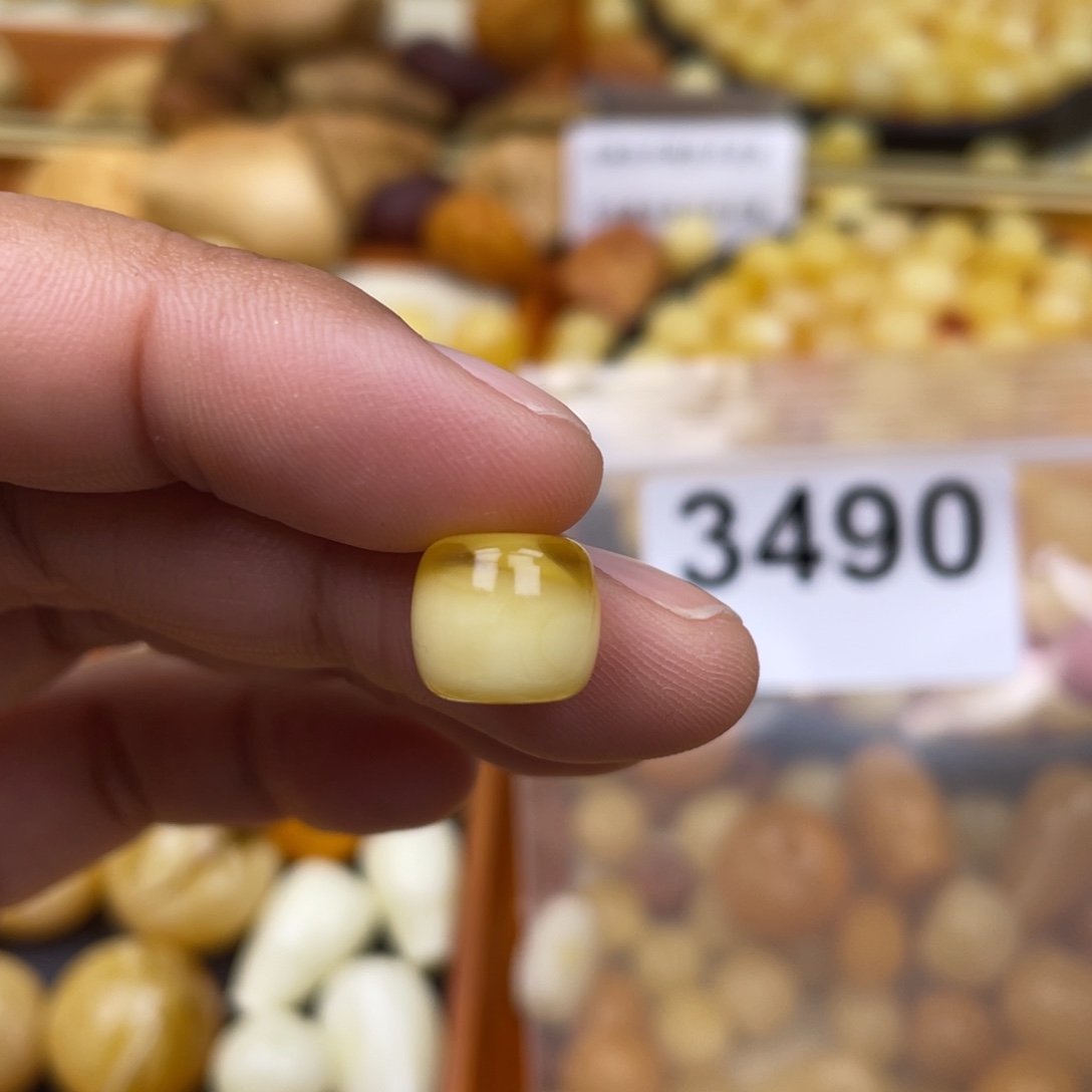 琥珀珠宝奇石未镶嵌10.8 粉