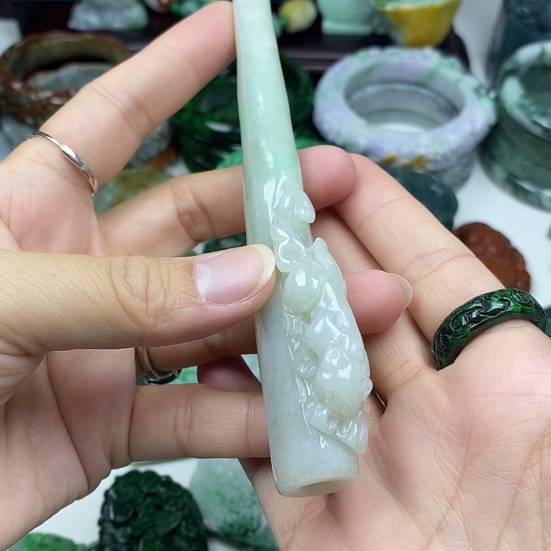 颈饰未镶嵌翡翠管管