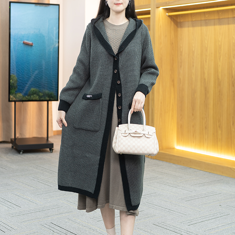 2025新款洋气简约开衫大衣毛衣外套长款外披  2309-104