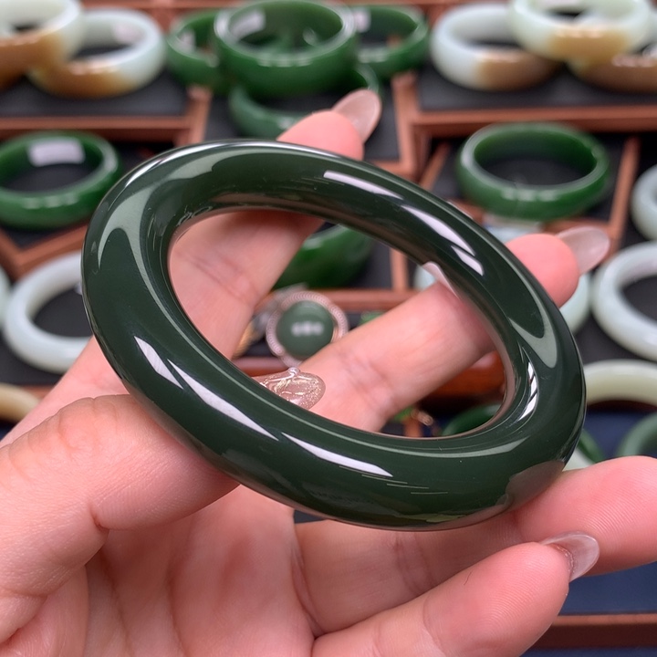 和田玉5657圈口未镶嵌